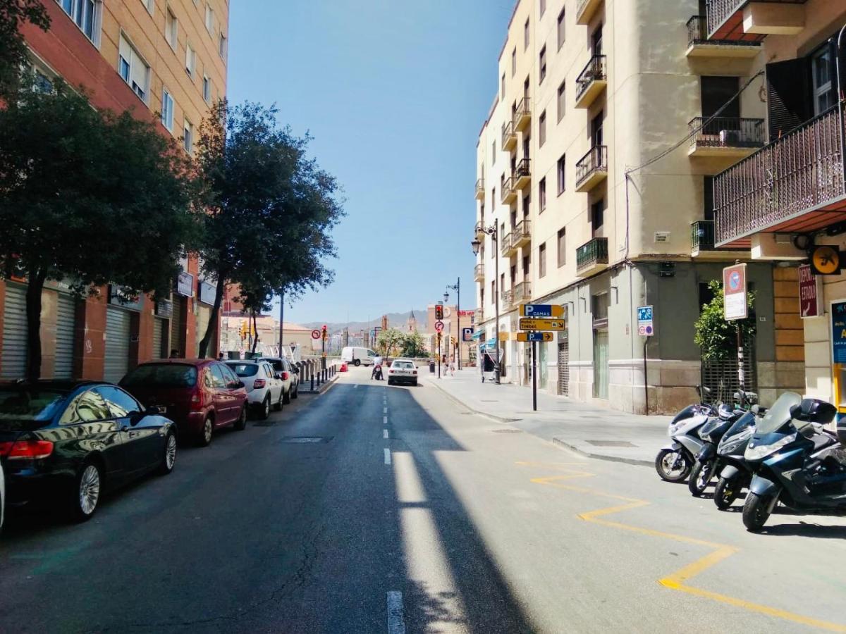 Homely Málaga Luxury Atarazanas Exterior foto