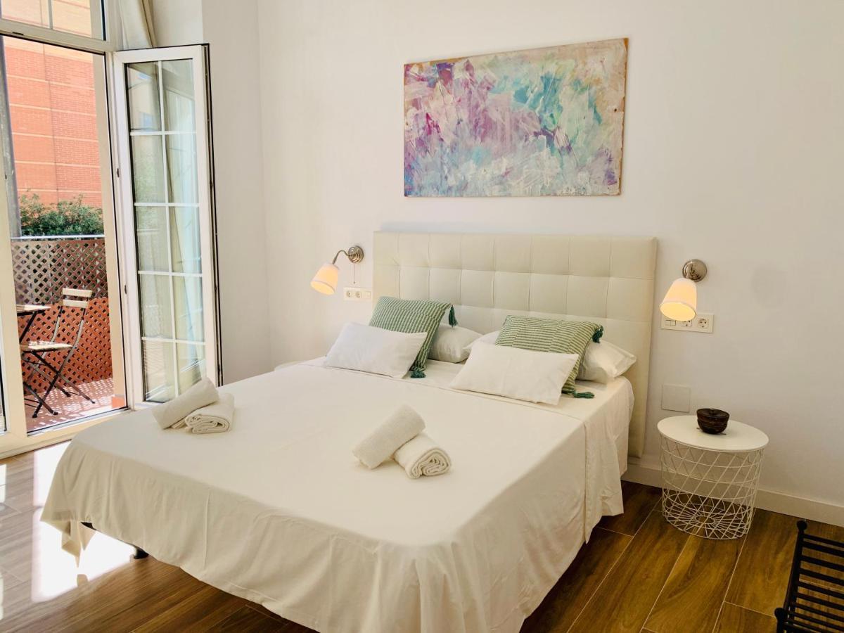 Homely Málaga Luxury Atarazanas Exterior foto