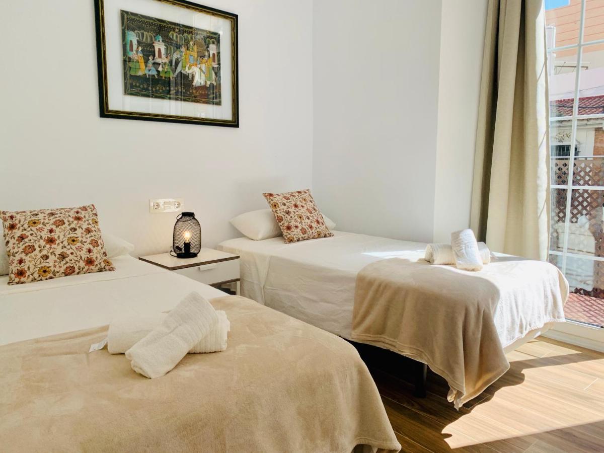 Homely Málaga Luxury Atarazanas Exterior foto